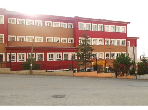 Suzan - Mehmet Gönç Mesleki ve Teknik Anadolu Lisesi Fotoğrafı